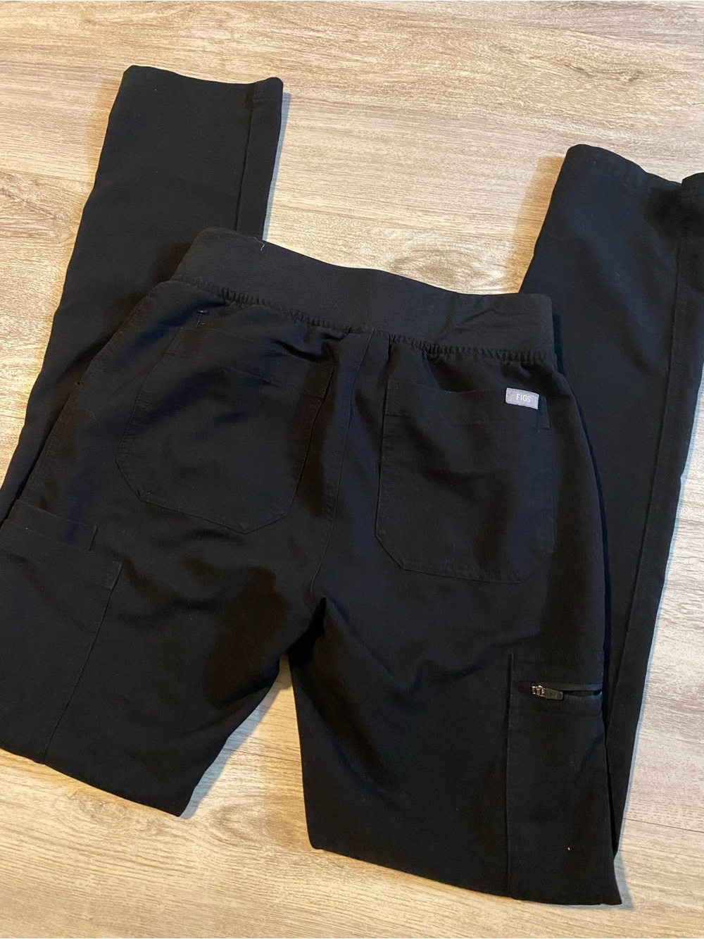 Figs Black Yola Skinny Scrub Pants in XXS Tall - Picture 5 of 5